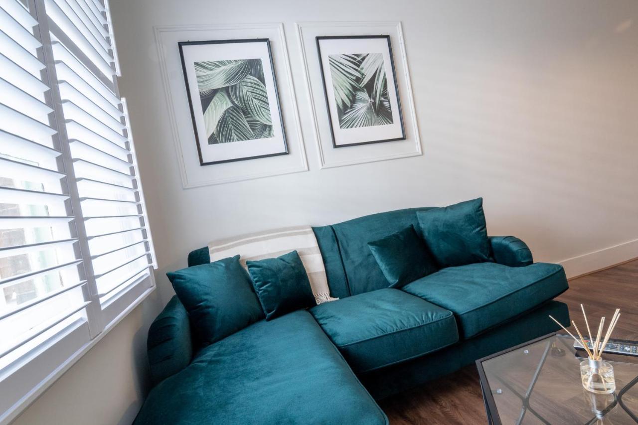 Watergate Penthouse - New 2 Bed Luxury Apartment In City Centre Chester Dış mekan fotoğraf