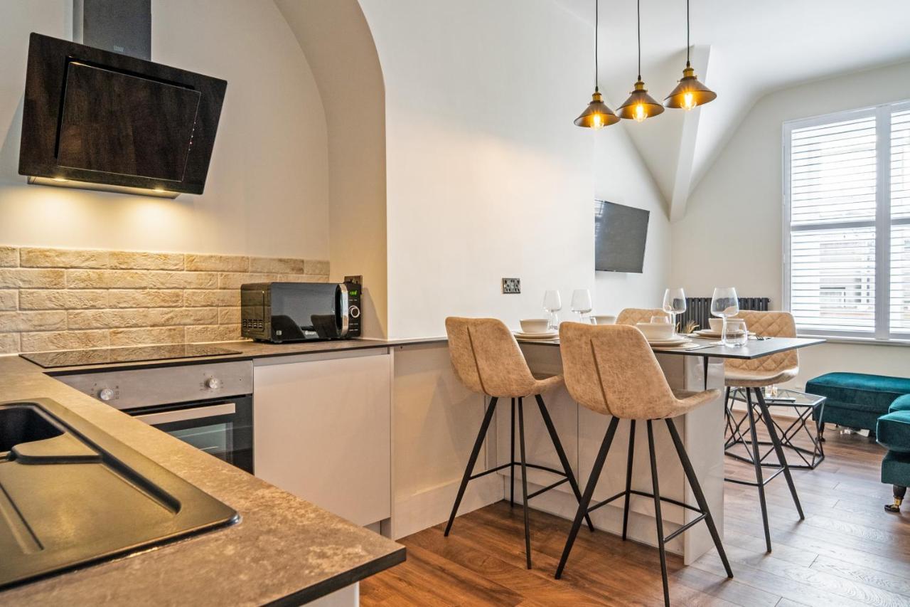 Watergate Penthouse - New 2 Bed Luxury Apartment In City Centre Chester Dış mekan fotoğraf