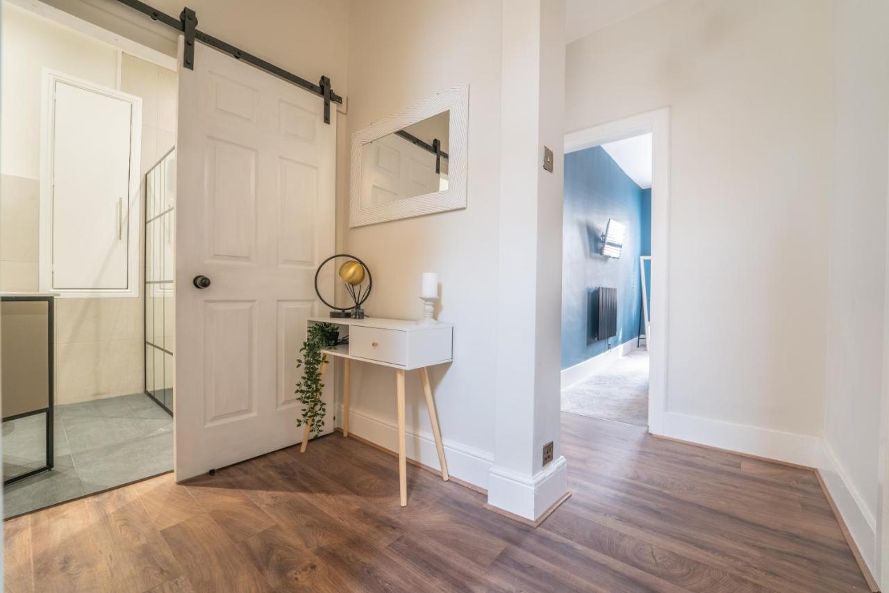 Watergate Penthouse - New 2 Bed Luxury Apartment In City Centre Chester Dış mekan fotoğraf