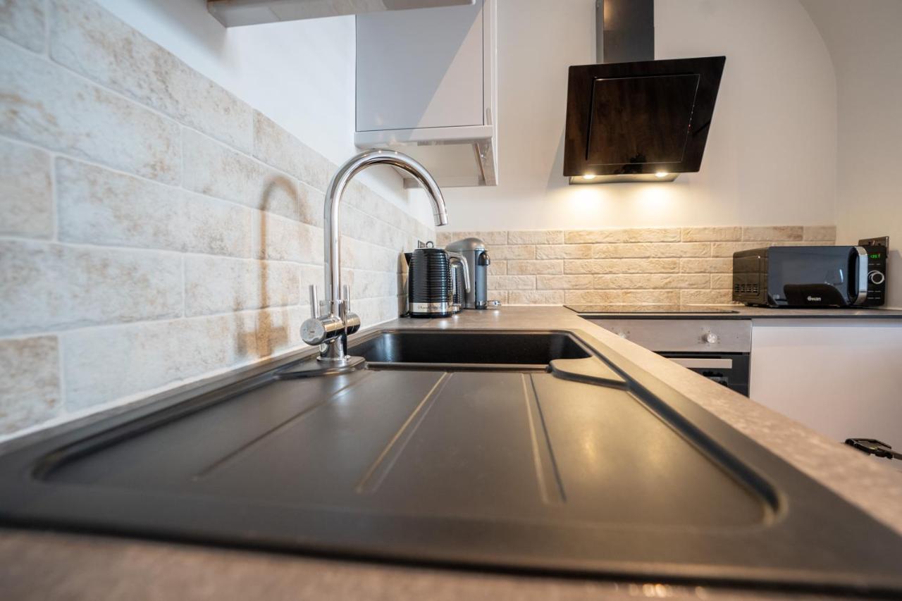 Watergate Penthouse - New 2 Bed Luxury Apartment In City Centre Chester Dış mekan fotoğraf