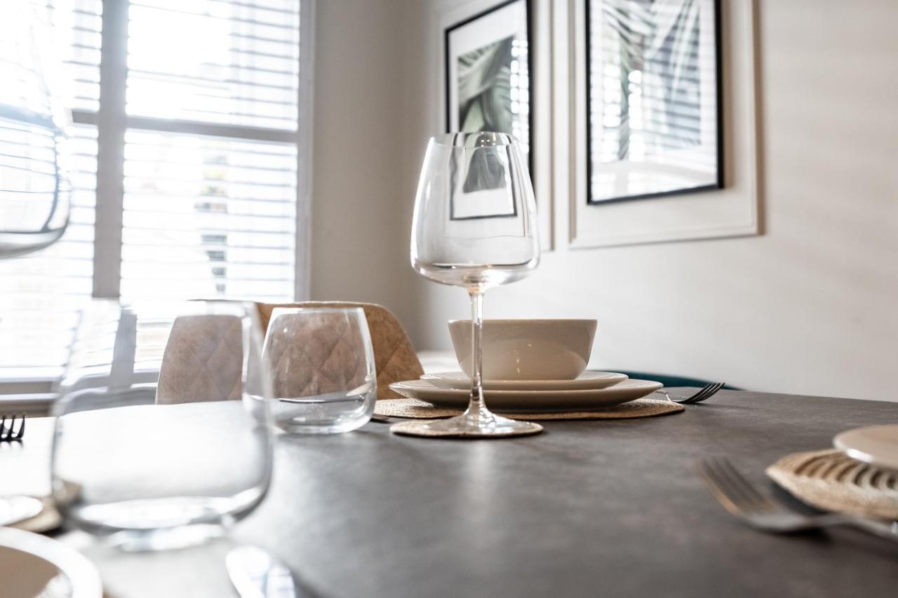 Watergate Penthouse - New 2 Bed Luxury Apartment In City Centre Chester Dış mekan fotoğraf