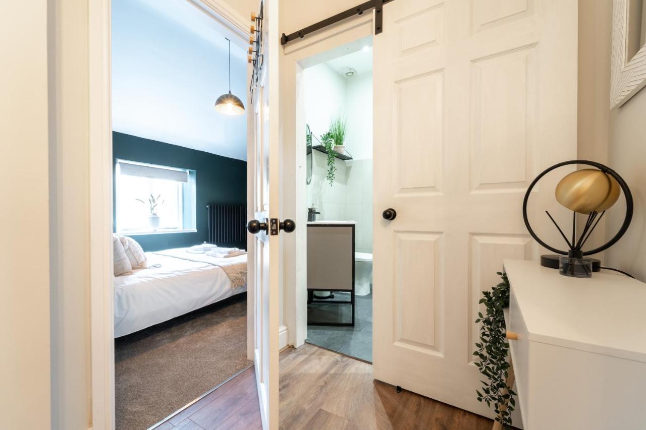Watergate Penthouse - New 2 Bed Luxury Apartment In City Centre Chester Dış mekan fotoğraf